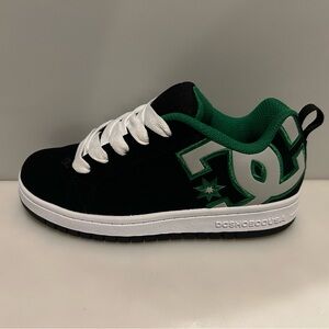New DC Youth Court Graffik Black Skate Shoe Sneaker - Size 4.5Y / EU35.5 NIB